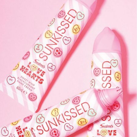 Sunkissed krém na ruky Love Hearts Sweet Whip Hand Cream, Blackcurrant, 60ml
