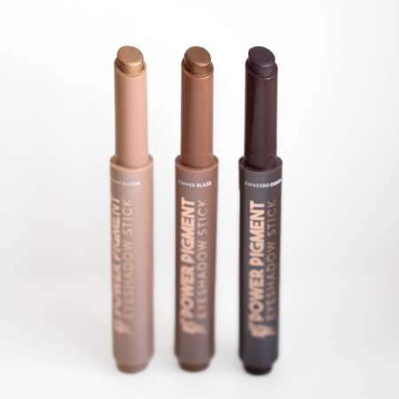Sunkissed očné tiene v tužke Power Pigment Eyeshadow, 2g
